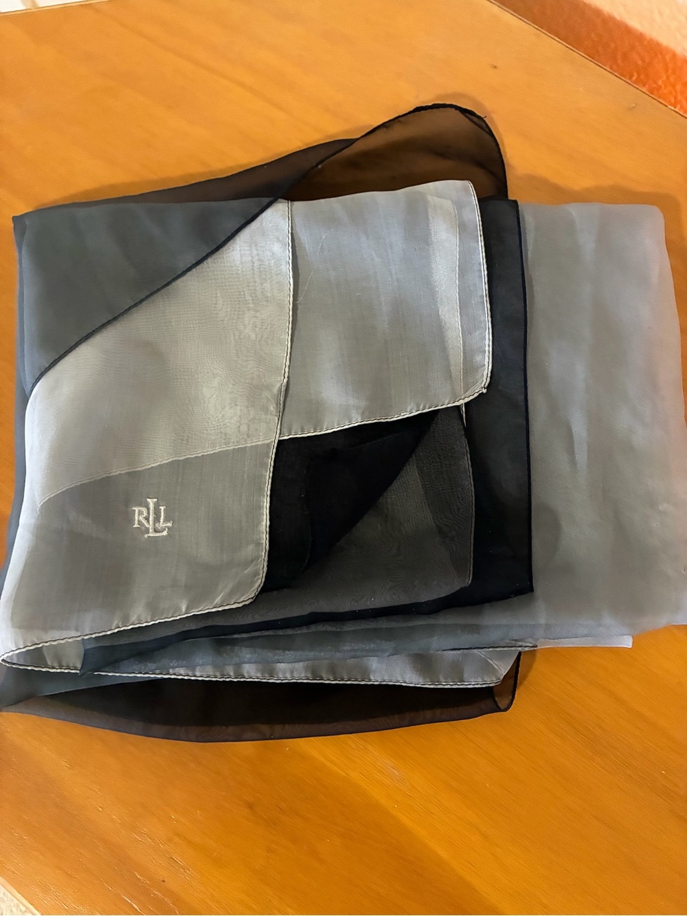 Lauren Ralph Lauren Grey & Black Silk-Blend Scarf70*40